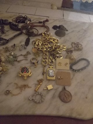 Lote de bisutería antigua