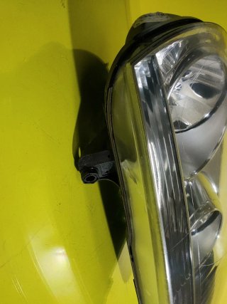 Faro derecho VW Golf V