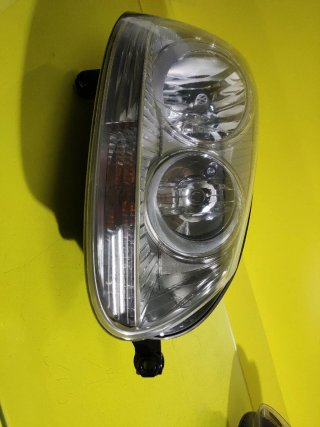Faro derecho VW Golf V