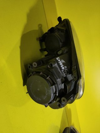 Faro derecho VW Golf V