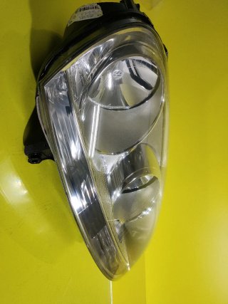 Faro derecho VW Golf V