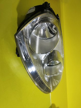 Faro derecho VW Golf V