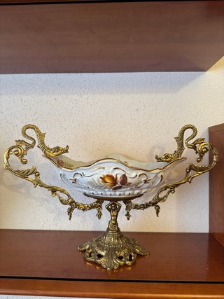 Centro de mesa bronce y porcelana antiguo
