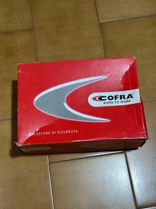 Botas nuevas de seguridad Cofra puntde acero 43-44