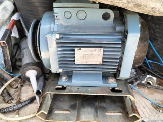 Motor Eléctrico Trifásico ABB IE1