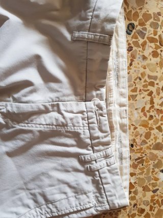 Tejanos blancos cortados