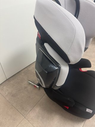 Silla coche Cybex infantil gris y negro
