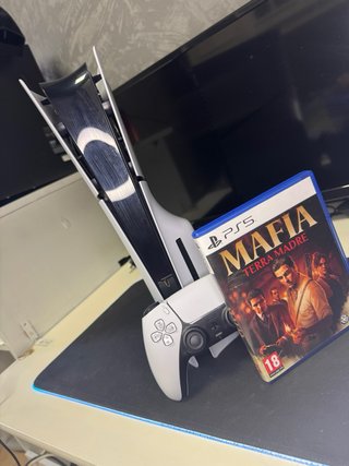 PlayStation 5 Slim + Mafia: Terra Madre