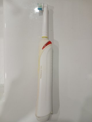 Cepillo Eléctrico Oral-B Professional Care