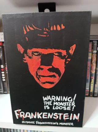 Figura Frankenstein  NO HA SALIDO DE LA CAJA