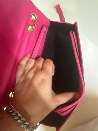 Nuova borsa fucsia con catena oro