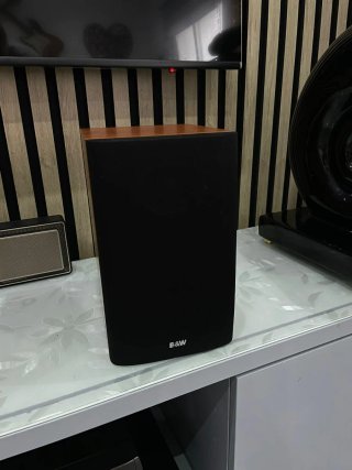 Altavoces Bowers & Wilkins DM 600