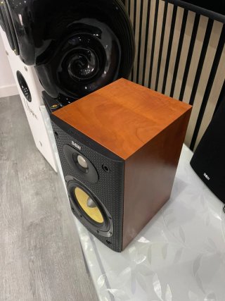 Altavoces Bowers & Wilkins DM 600