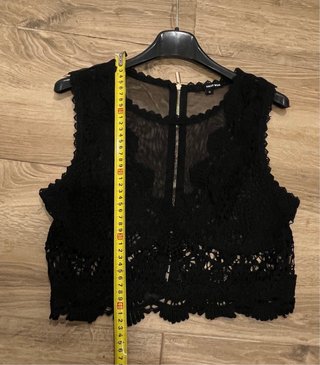 Top encaje negro con cremallera Talla M
