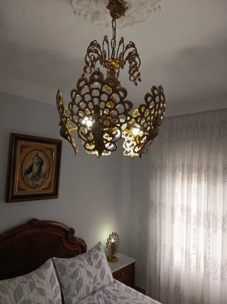 Habitación Matrimonio: Cabecero, Mesitas y Cómoda.