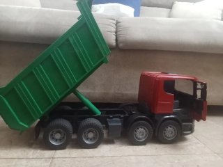 Camión Volquete Bruder Scania Rojo