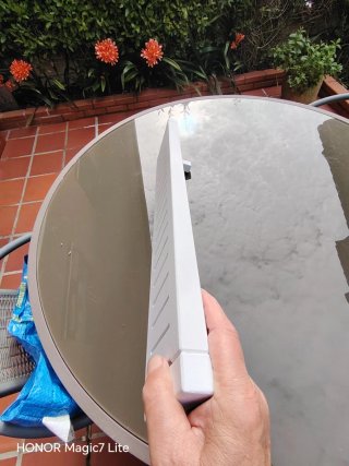 Scaffale bianco per bagno
