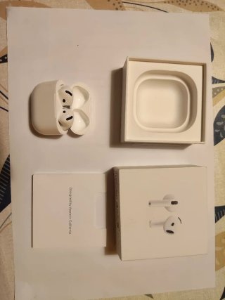 Airpods 4 A3050 sin cancelación ruido. En garantía