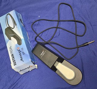 Pack Teclado Thomann con Accesorios