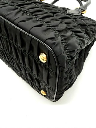 Mini bolso tote nylon Prada negro