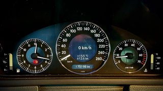 Mercedes-Benz CLK 240 2.6 V6