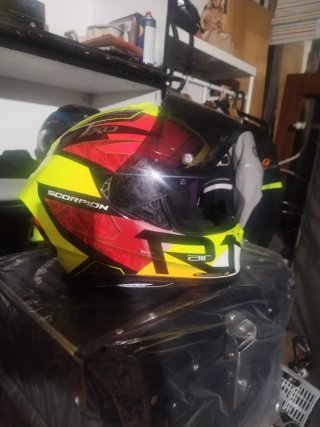 Casco Scorpion R1 Rojo y Amarillo