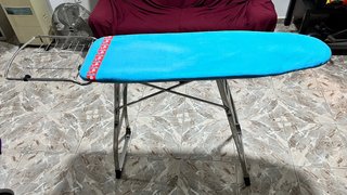 Tabla de planchar azul