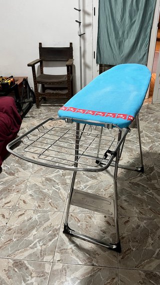 Tabla de planchar azul
