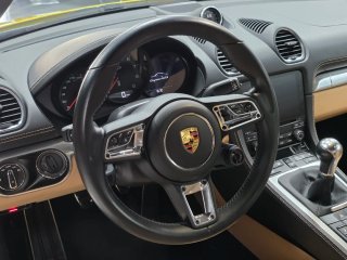 Porsche Cayman 2021