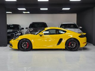 Porsche Cayman 2021