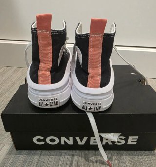 Converse negras talla 36 con detalles rosa