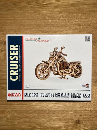 Maqueta Moto Cruiser Madera EWA