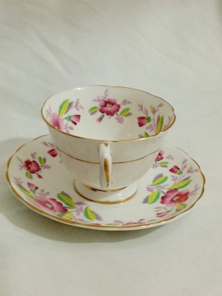 Juego de té Porcelana Inglesa Bone China Tuscan