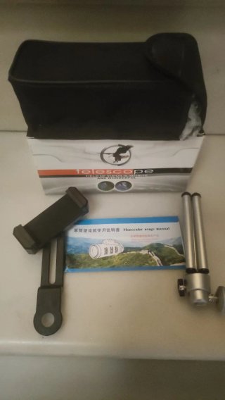 Monocular MOGE con trípode