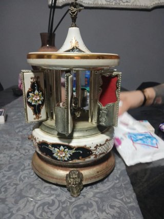 Carillon vintage con angelo