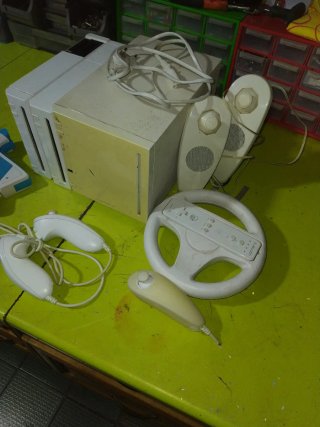 2 Nintendo Wii + Home Cinema Wii