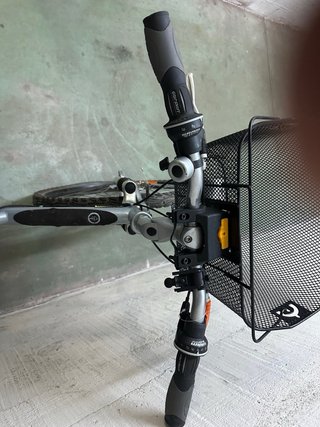 Bicicleta Decathlon Gris con Cesta