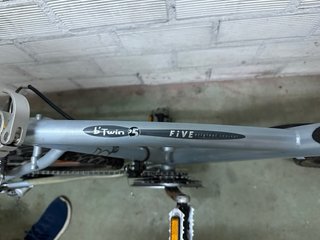 Bicicleta Decathlon Gris con Cesta