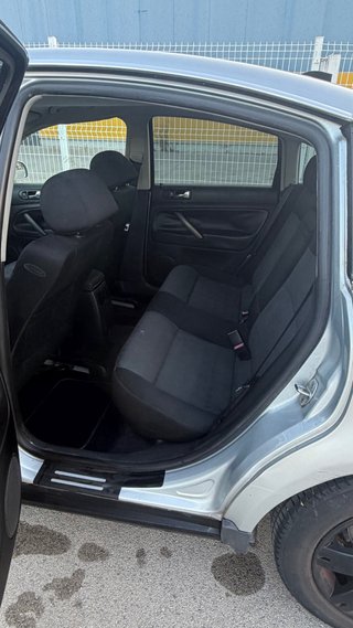 Volkswagen Passat 2.3 V5 170cv – 2003