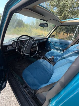 Peugeot 504 2016