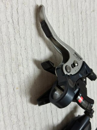 Mandos de cambio integrados Shimano LX ST-M570 9v