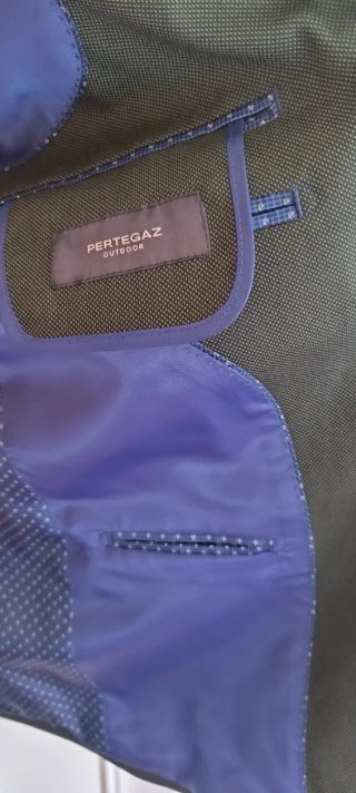 Traje de hombre verde