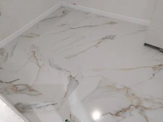 Reforma todo la casa rachola y la luz y el agua