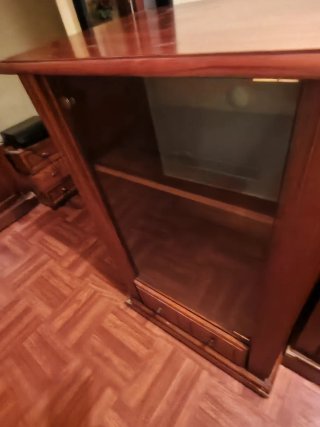 Mueble madera y cristal para equipo de música