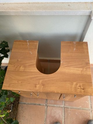 Mueble de baño de madera