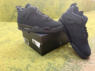 Jordan 4 Blackcat