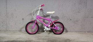 Bicicleta rosa niña