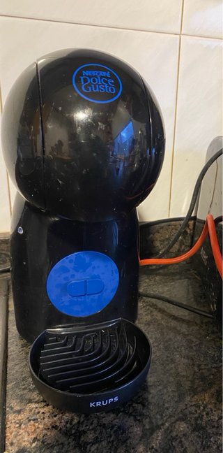 Cafetera Dolce Gusto Krups Negra