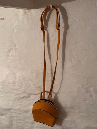 Bolso amarillo mujer Primark
