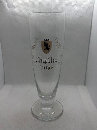 Bicchieri diversi birra Jupiler